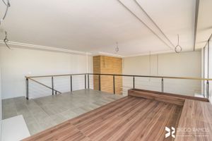 Image 33 - 196253