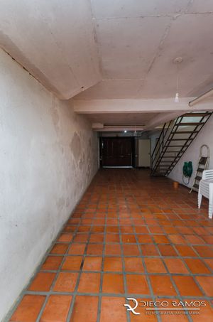 Image 11 - 196319