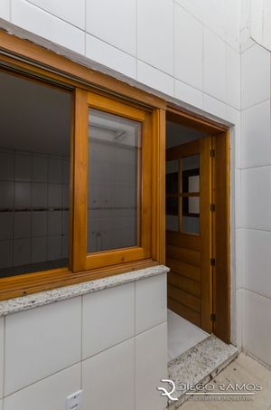 Image 20 - 196396