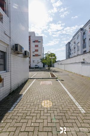 Image 22 - 196418