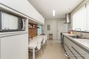 Image 19 - 196427
