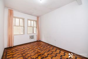 Image 7 - 196512