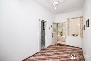 Image 11 - 196512