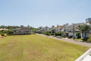 Image 14 - 196570