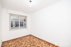 Image 5 - 196635