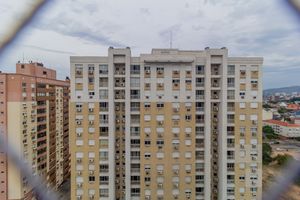 Image 12 - 196648