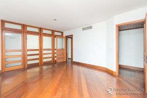 Image 1 - 196700