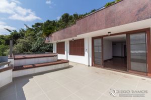 Image 7 - 196700