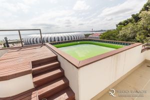 Image 8 - 196700