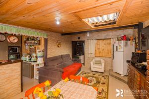 Image 4 - 196706