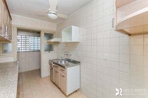 Image 11 - 196776