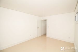 Image 9 - 196994