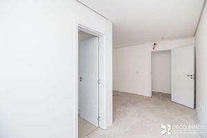 Image 28 - 196994