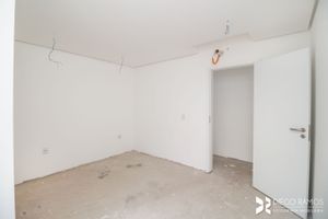 Image 29 - 196994