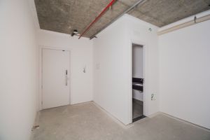 Image 10 - 197313