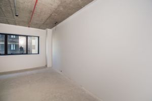 Image 13 - 197313