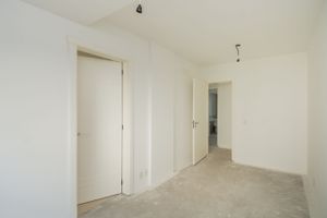 Image 13 - 197333