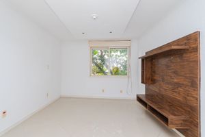 Image 1 - 197528