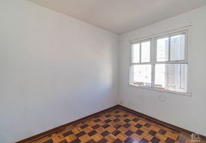 Image 13 - 197599