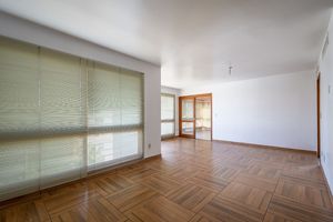 Image 1 - 197633