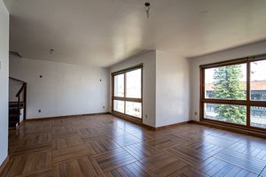 Image 4 - 197633