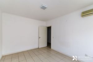 Image 6 - 197696