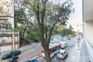 Image 7 - 197716