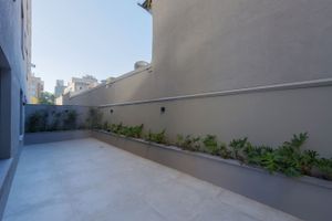 Image 12 - 197888