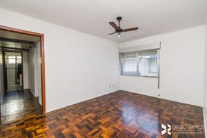 Image 1 - 197906