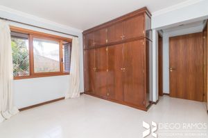 Image 4 - 197968