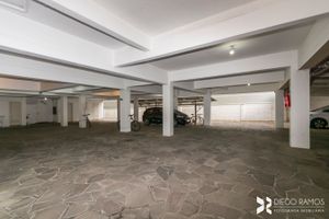 Image 22 - 197979