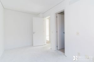 Image 11 - 198018