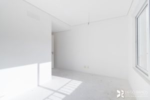 Image 15 - 198018