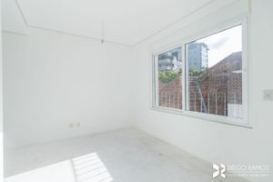 Image 16 - 198018