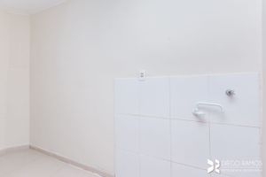 Image 11 - 198065