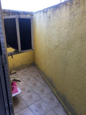 Image 9 - 198089