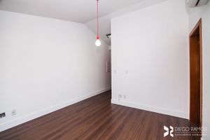 Image 11 - 198167