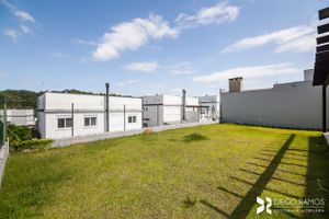 Image 2 - 198182