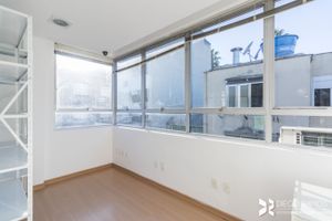 Image 8 - 198399
