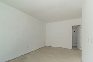 Image 10 - 198402