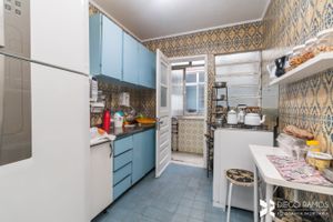 Image 14 - 198514