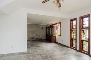 Image 3 - 198516