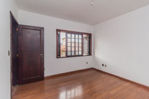 Image 12 - 198516