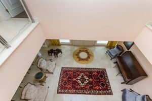 Image 29 - 198610