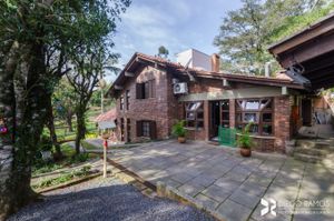 Image 23 - 198953