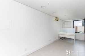 Image 1 - 199068