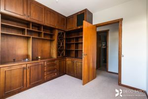 Image 9 - 199401