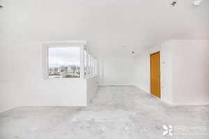 Image 7 - 199431