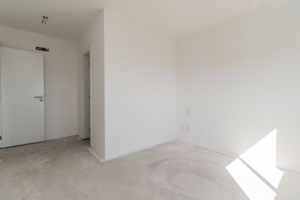 Image 14 - 199842