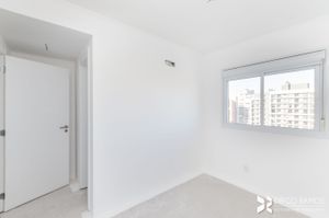Image 11 - 199844